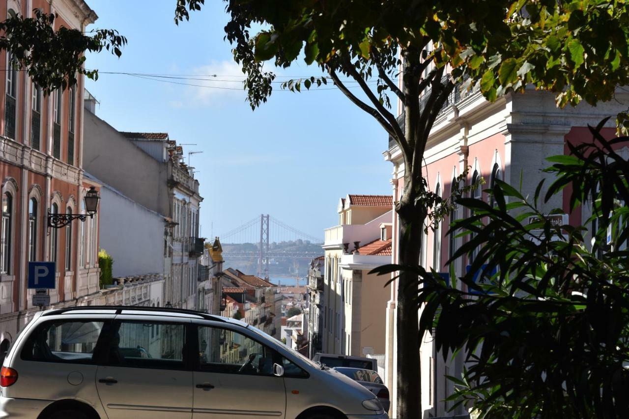Architect-Designed Loft In A Historic Hilltop Neighborhood Lissabon Buitenkant foto