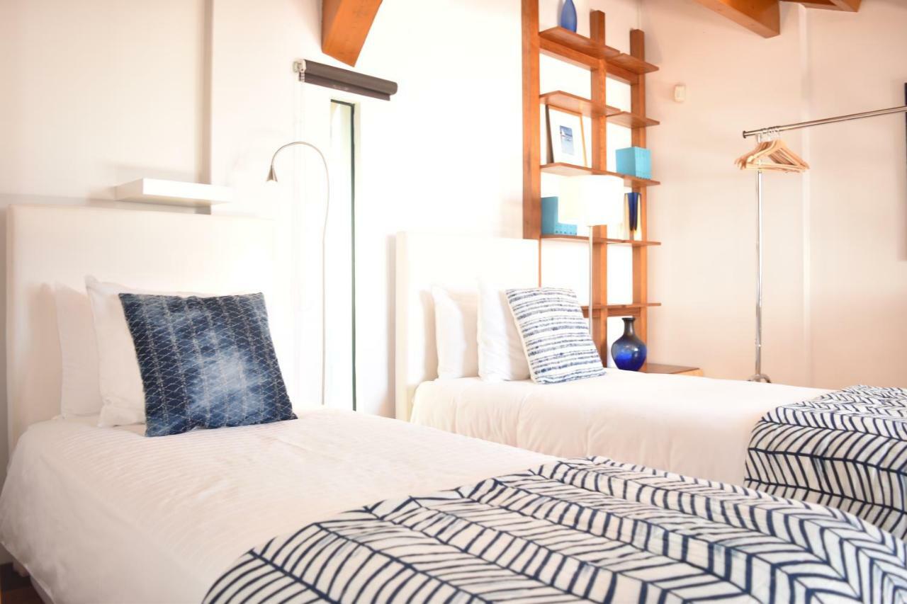 Architect-Designed Loft In A Historic Hilltop Neighborhood Lissabon Buitenkant foto
