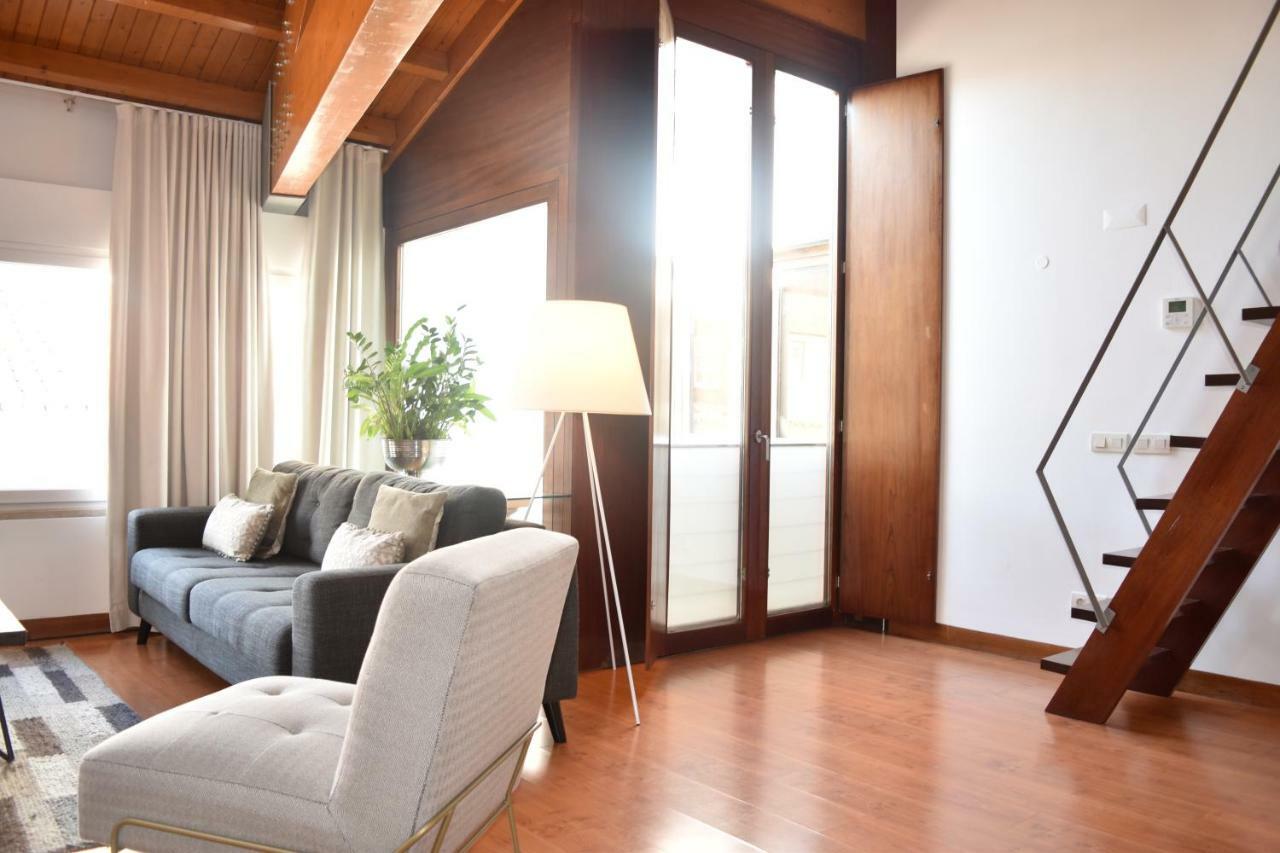 Architect-Designed Loft In A Historic Hilltop Neighborhood Lissabon Buitenkant foto