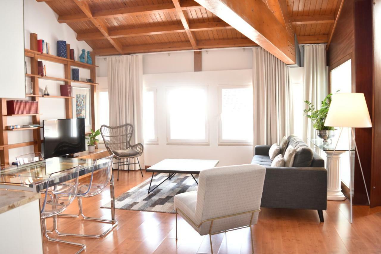 Architect-Designed Loft In A Historic Hilltop Neighborhood Lissabon Buitenkant foto
