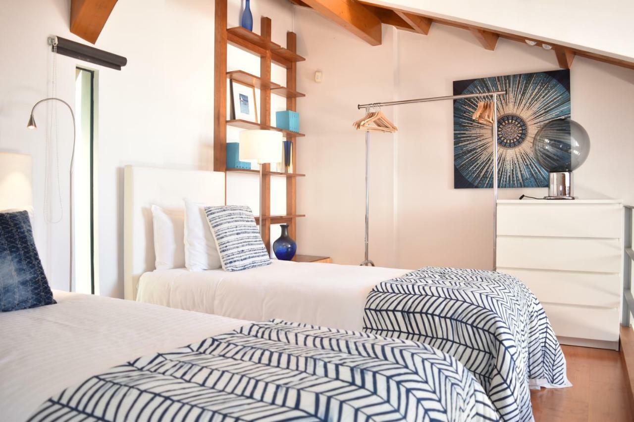 Architect-Designed Loft In A Historic Hilltop Neighborhood Lissabon Buitenkant foto