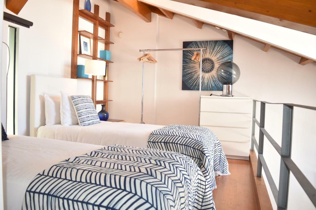 Architect-Designed Loft In A Historic Hilltop Neighborhood Lissabon Buitenkant foto